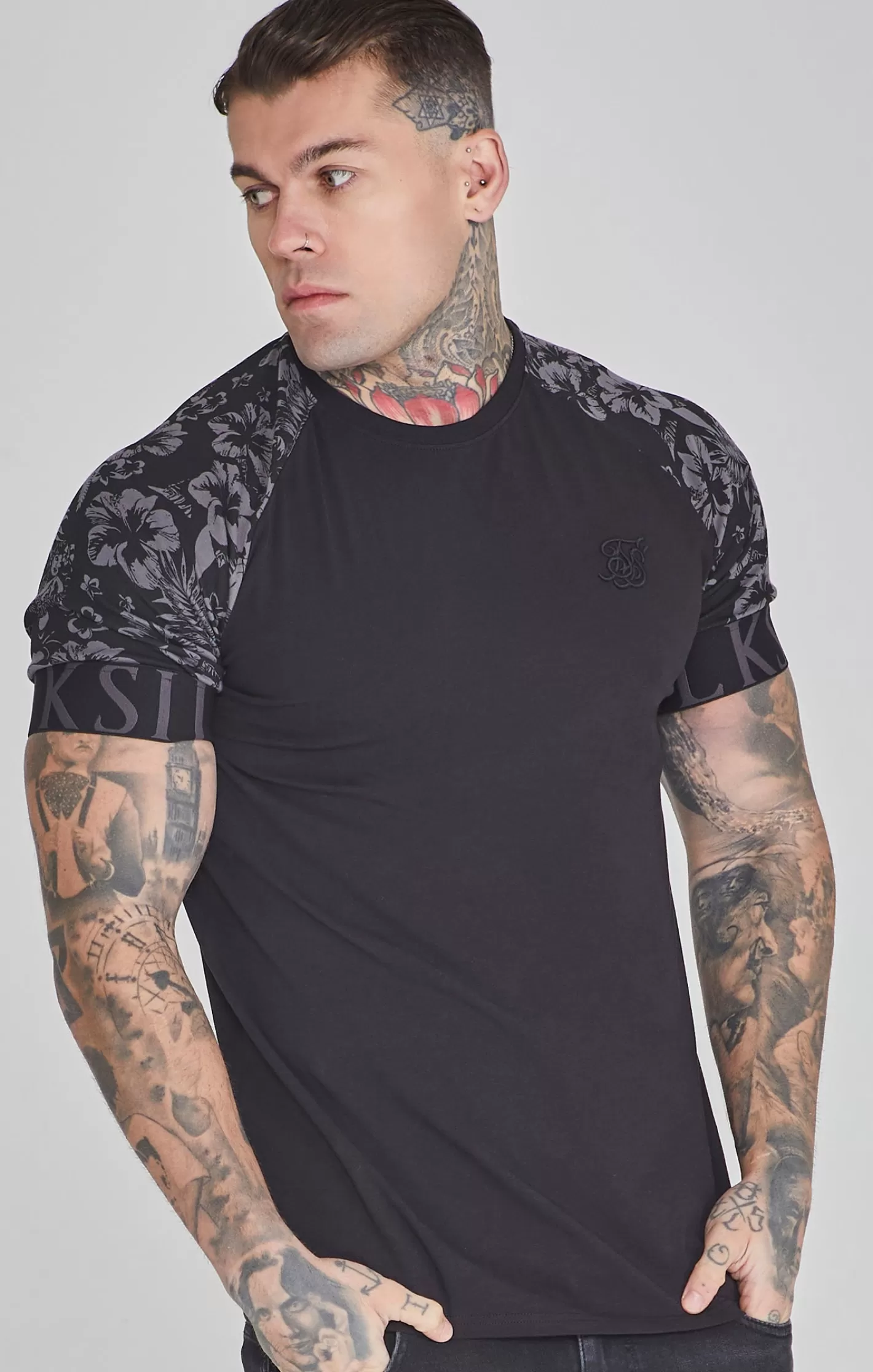 SikSilk T-shirts^Tech T-Shirt